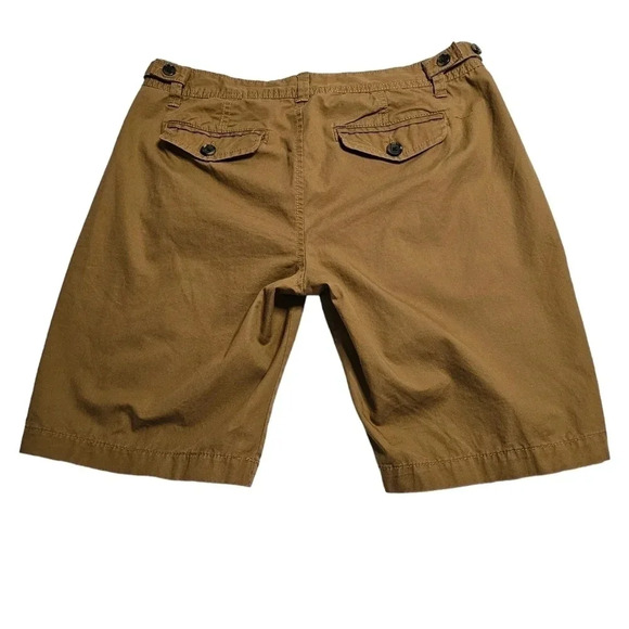 Old Navy Shorts 4 - Picture 2 of 2